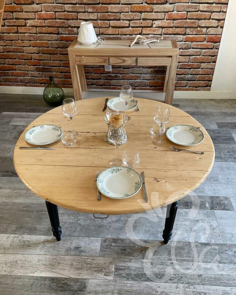 Table ronde aux pieds noirs - l'atelier crISAlide