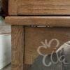 armoire en chêne vue sur pied arrière