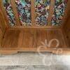 armoire en chêne vue de haut sur le plancher
