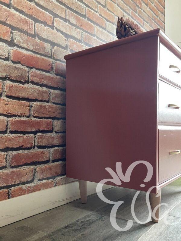 Commode 4 tiroirs terracotta pieds fuseaux vue coté gauche