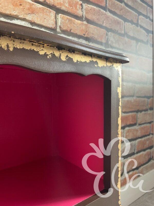 Paire de chevets chocolat-framboise vue sur intérieur