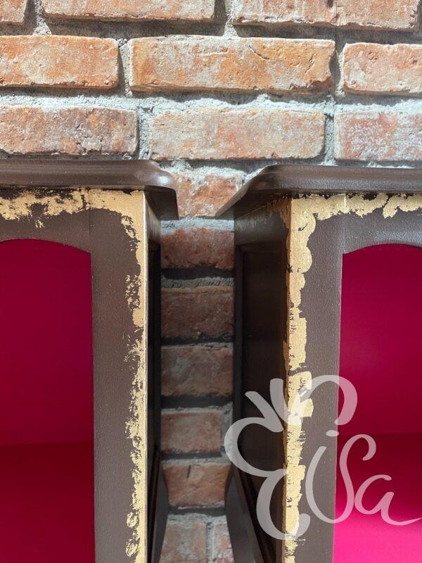 Paire de chevets chocolat-framboise vue cons hauts